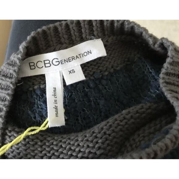 BCBGeneration XS Textured Striped Crew Neck Sweater NWT - Picture 5 of 6